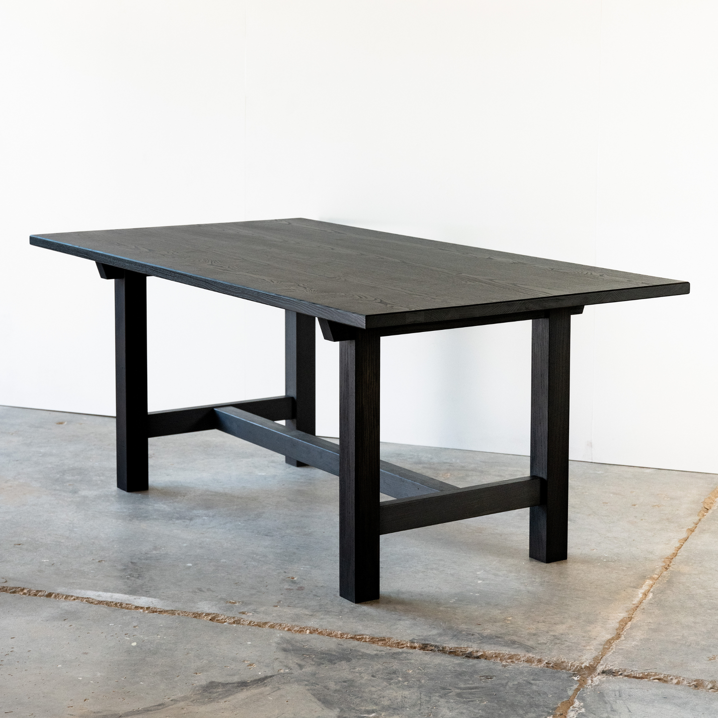 Vitoria Dining Table