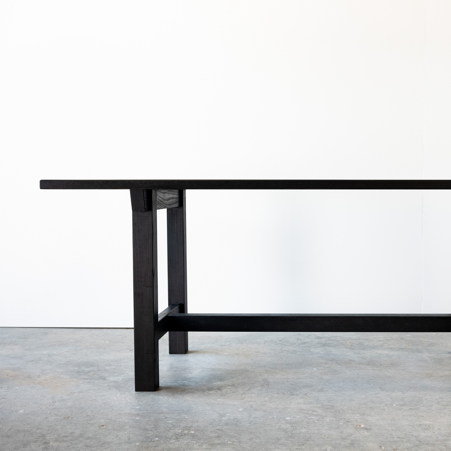 Vitoria Dining Table