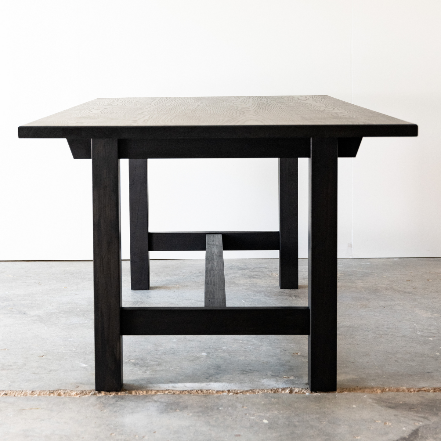 Vitoria Dining Table